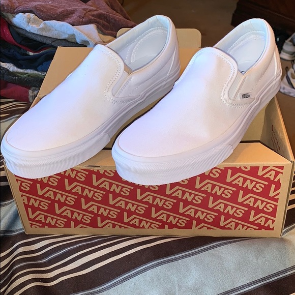 Vans Shoes - NWT TRUE WHITE VANS☁️